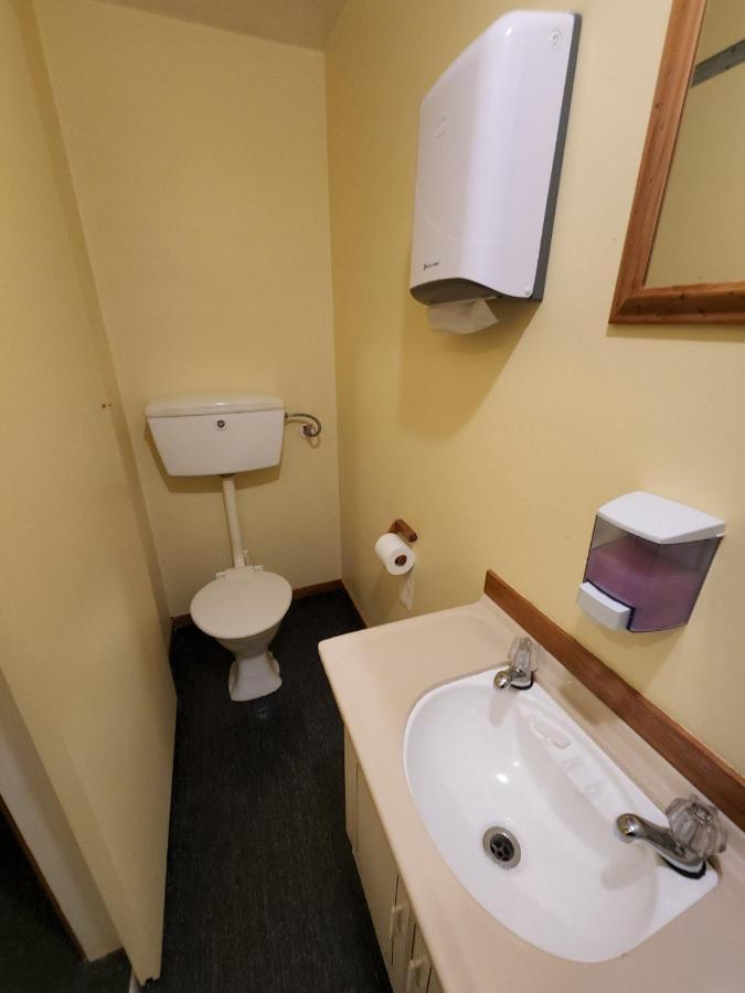 Possum Lodge Manapouri Ngoại thất bức ảnh