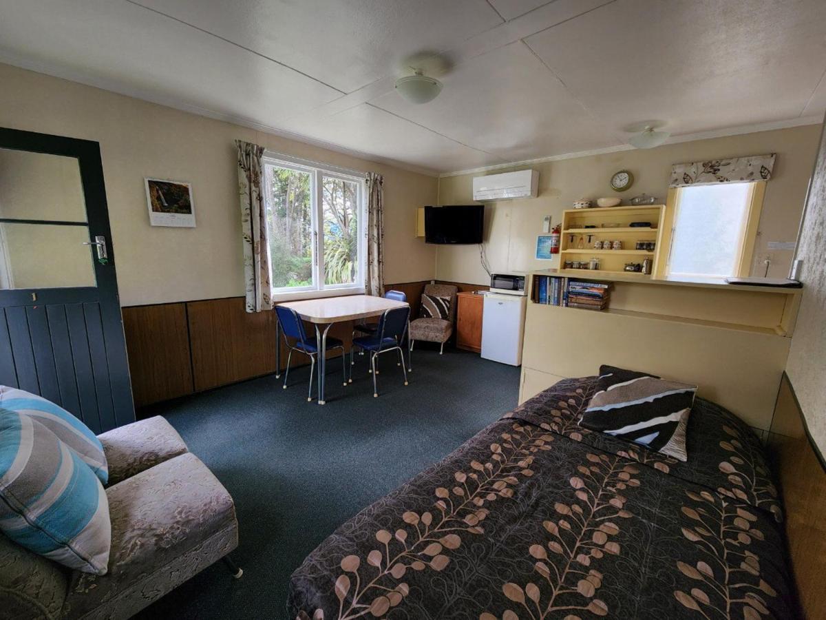 Possum Lodge Manapouri Ngoại thất bức ảnh